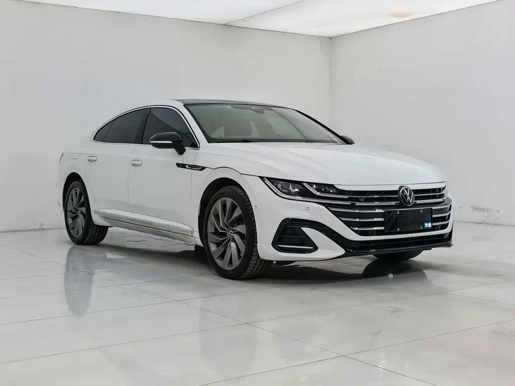 Volkswagen CC 380TSI Eye-catching Joy for All Model, фото 3