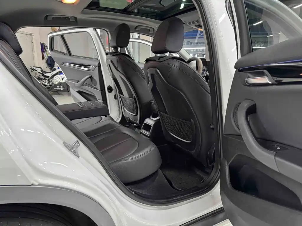 BMW X2 (Import) — миниатюра 11