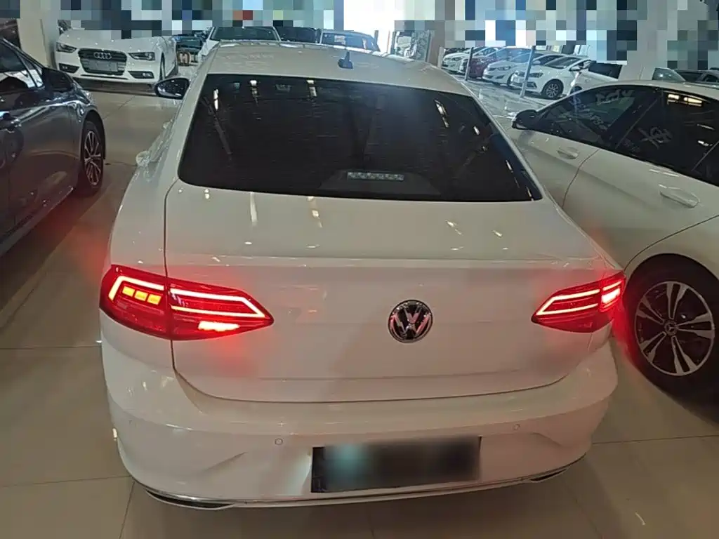 Volkswagen Lamando — миниатюра 6