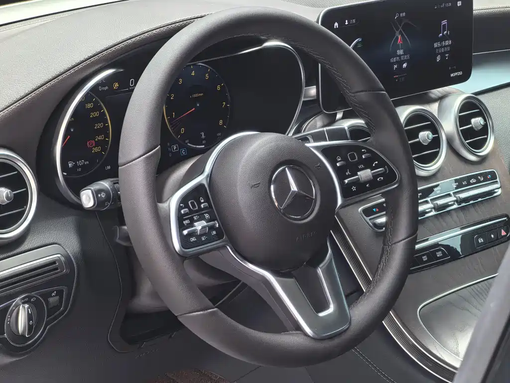Mercedes-Benz GLC 2021 GLC 260 L 4MATIC Luxury