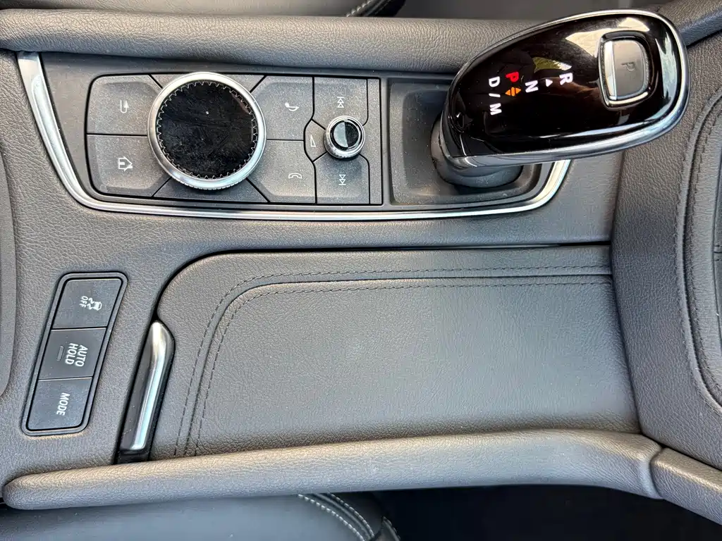 Cadillac XT6 — миниатюра 15