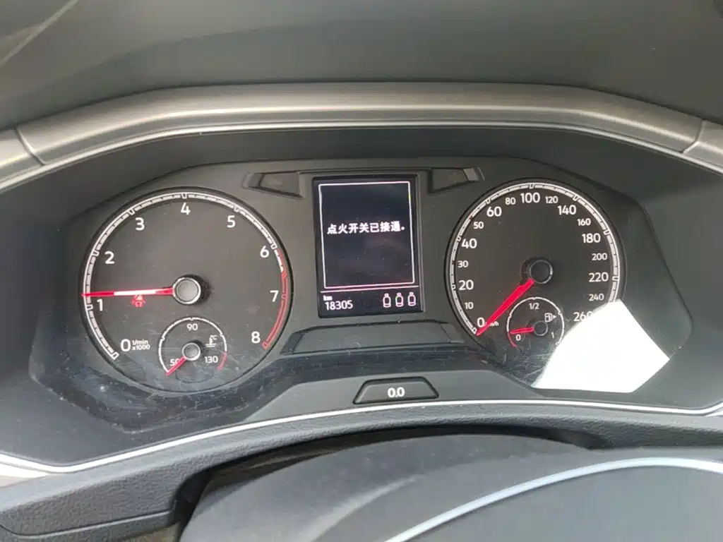 Volkswagen T-Roc — миниатюра 12