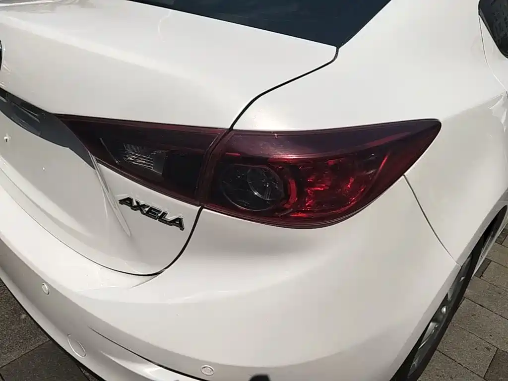 Mazda 3 Axela — миниатюра 8