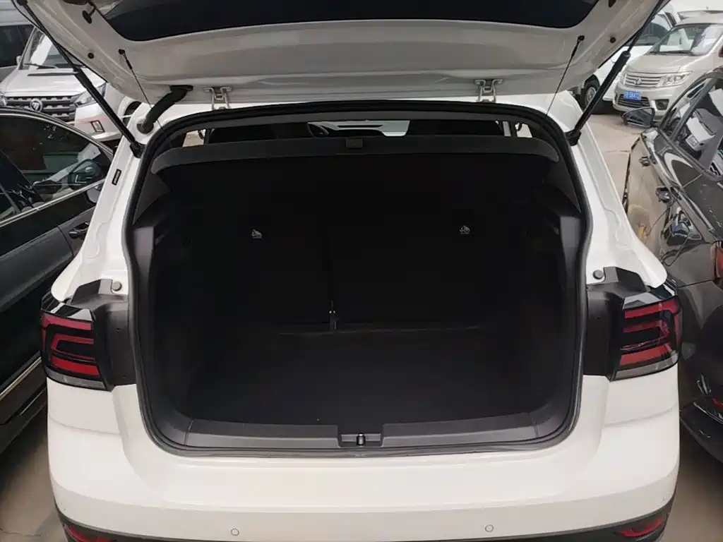 Volkswagen T-Cross — миниатюра 19