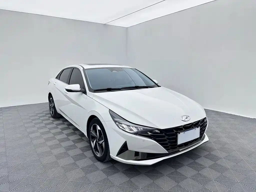 Hyundai Elantra — миниатюра 3