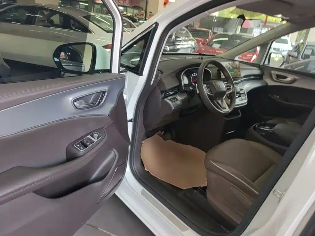 Roewe iMAX8 — миниатюра 16