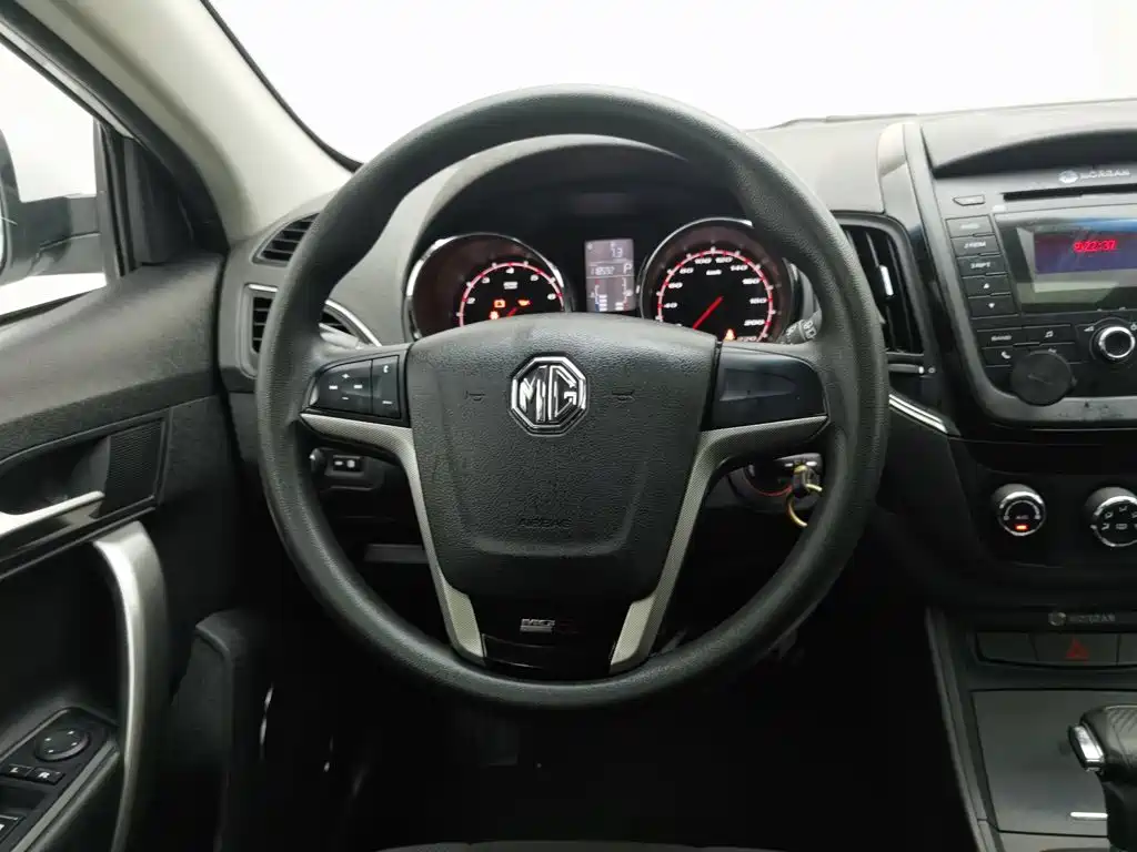 MG MG5 — миниатюра 11