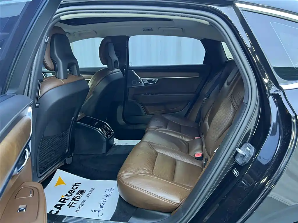 Volvo S90 2018 T5