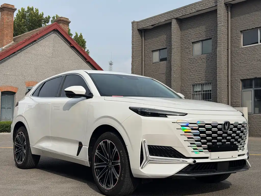 Changan UNI-K iDD — миниатюра 8
