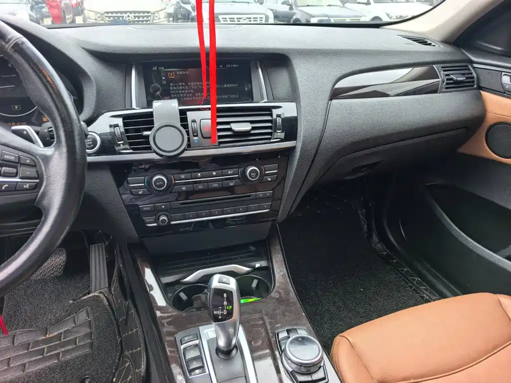 BMW X4 — миниатюра 12