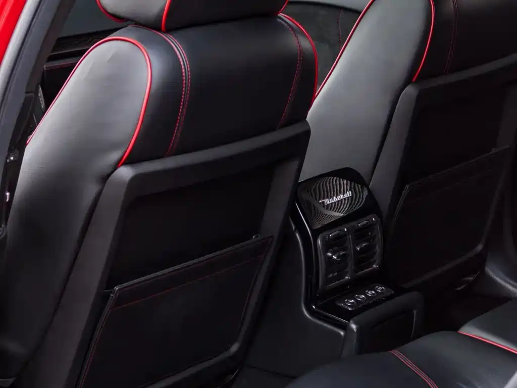 Maserati Quattroporte — миниатюра 16