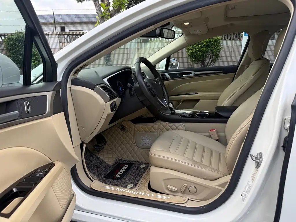 Ford Mondeo — миниатюра 7