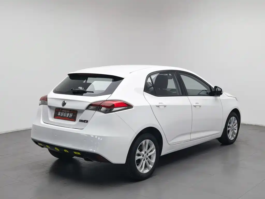 MG MG5 — миниатюра 2