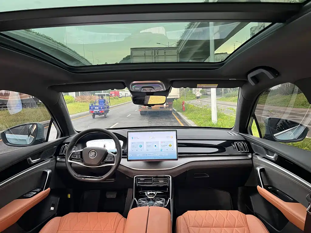 BYD Tang New Energy — миниатюра 15