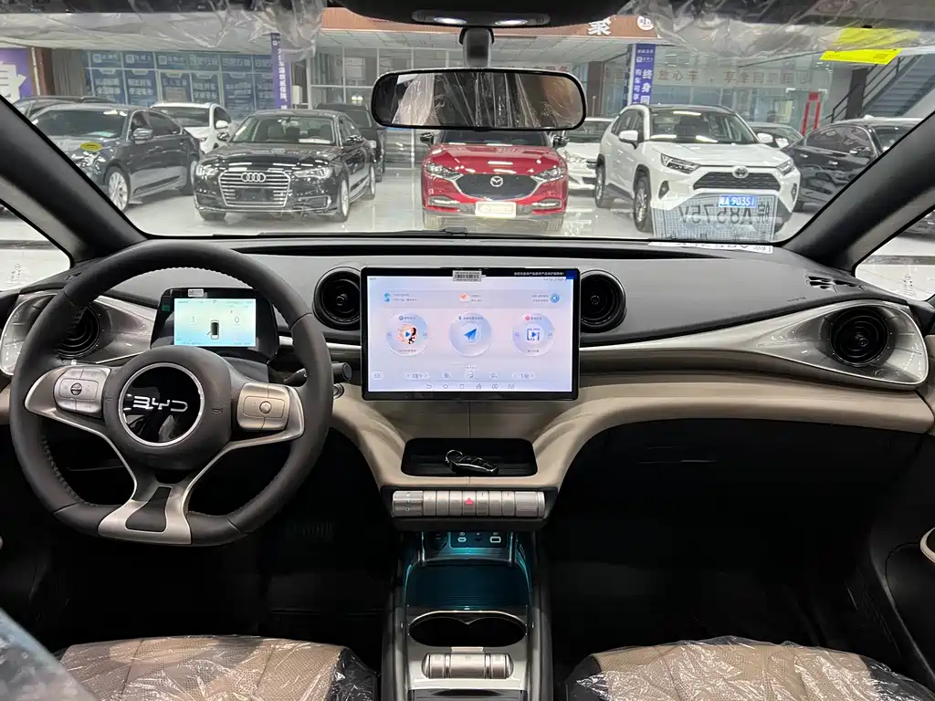 BYD Dolphin — миниатюра 7