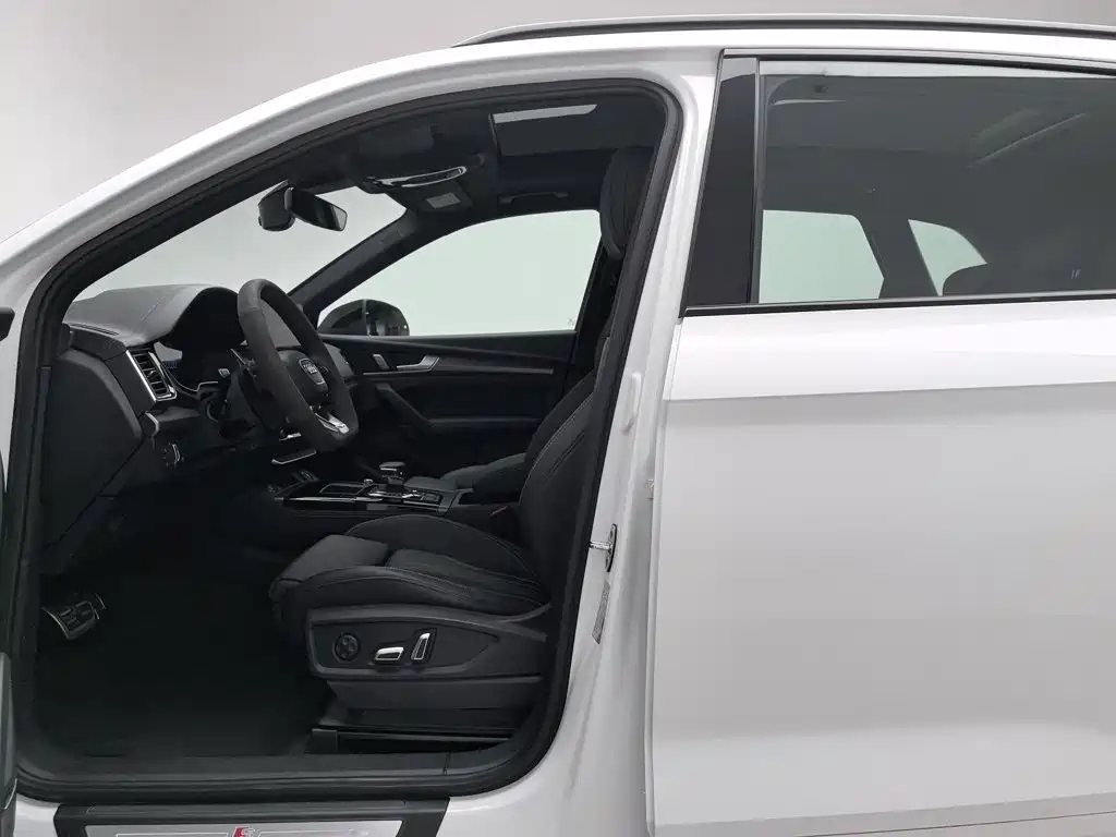 Audi Q5L — миниатюра 10
