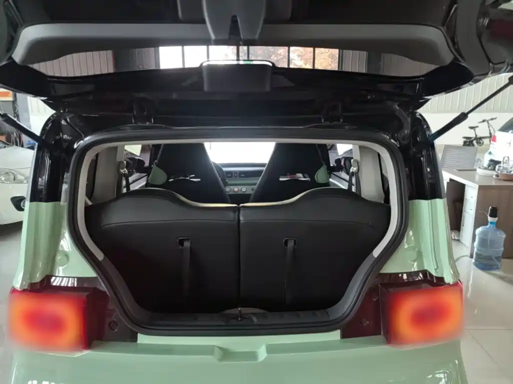 Wuling MINIEV — миниатюра 19