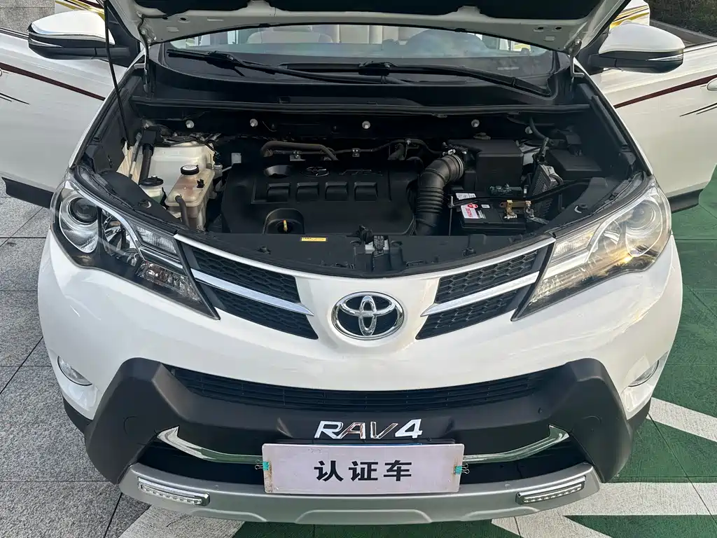 Toyota RAV4 — миниатюра 18