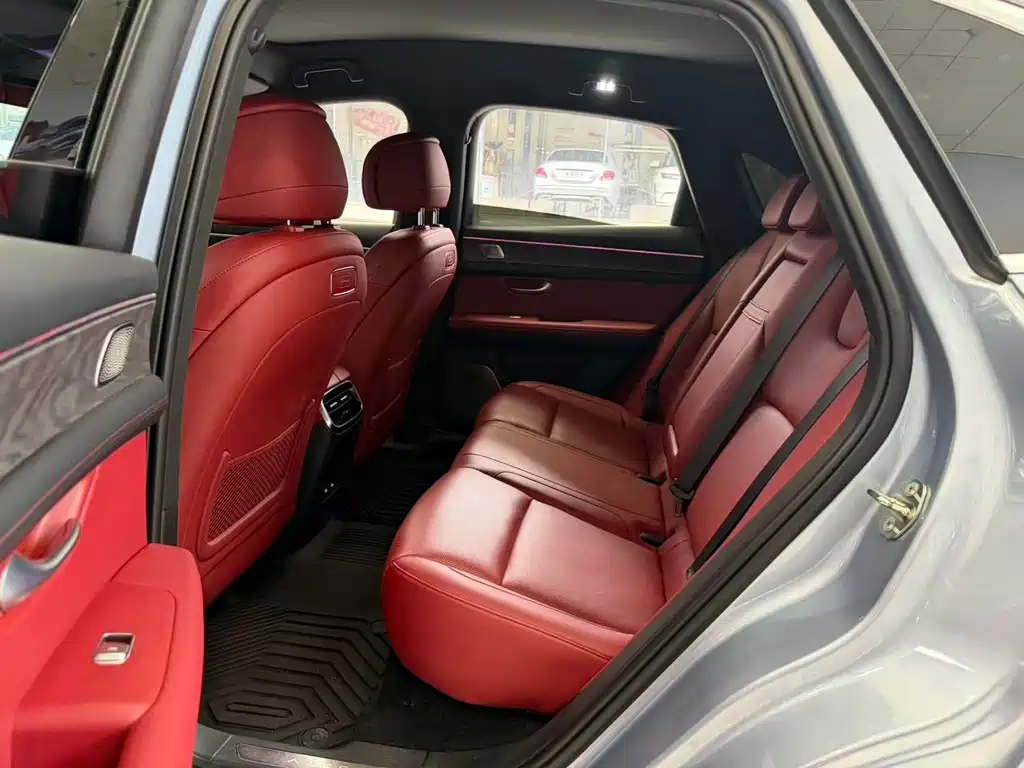 AITO ASK THE WORLD M5