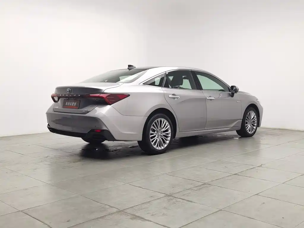 Toyota Avalon — миниатюра 2
