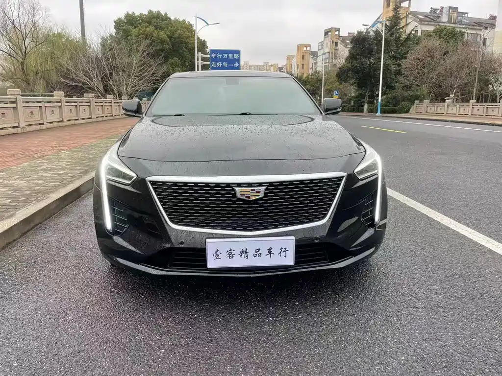 CADILLAC CT6