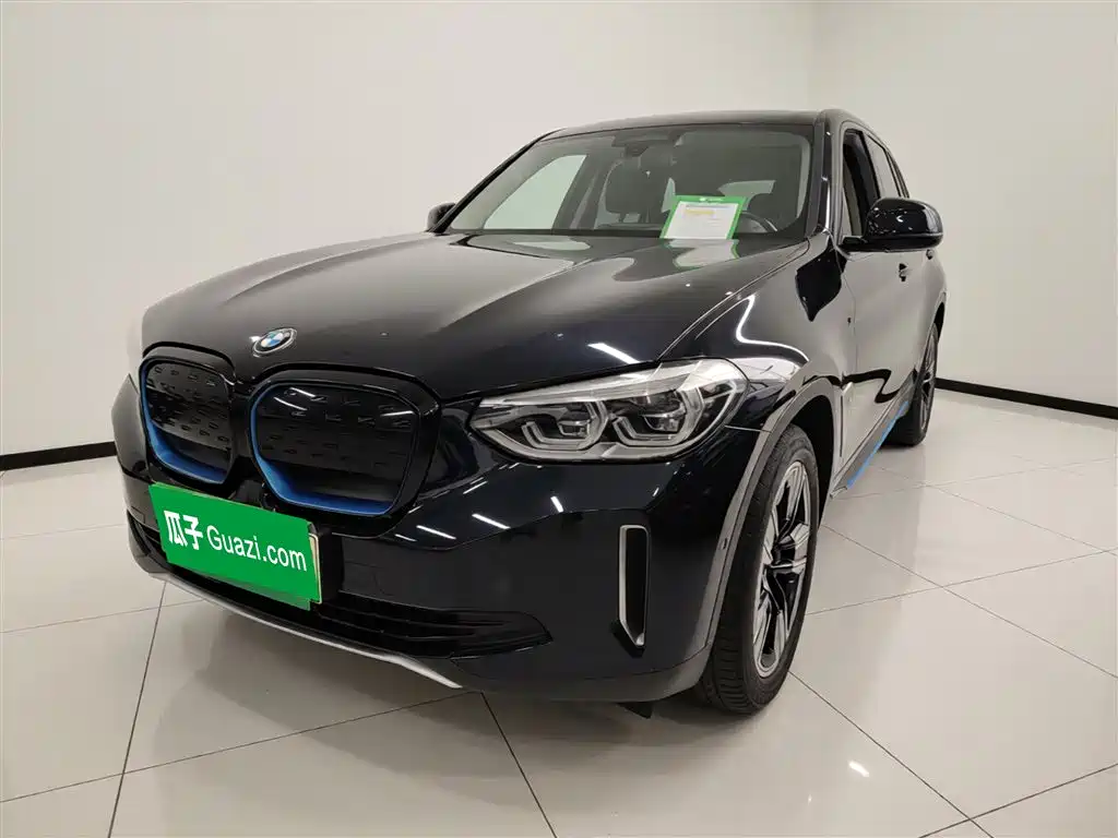 BMW iX3 2021