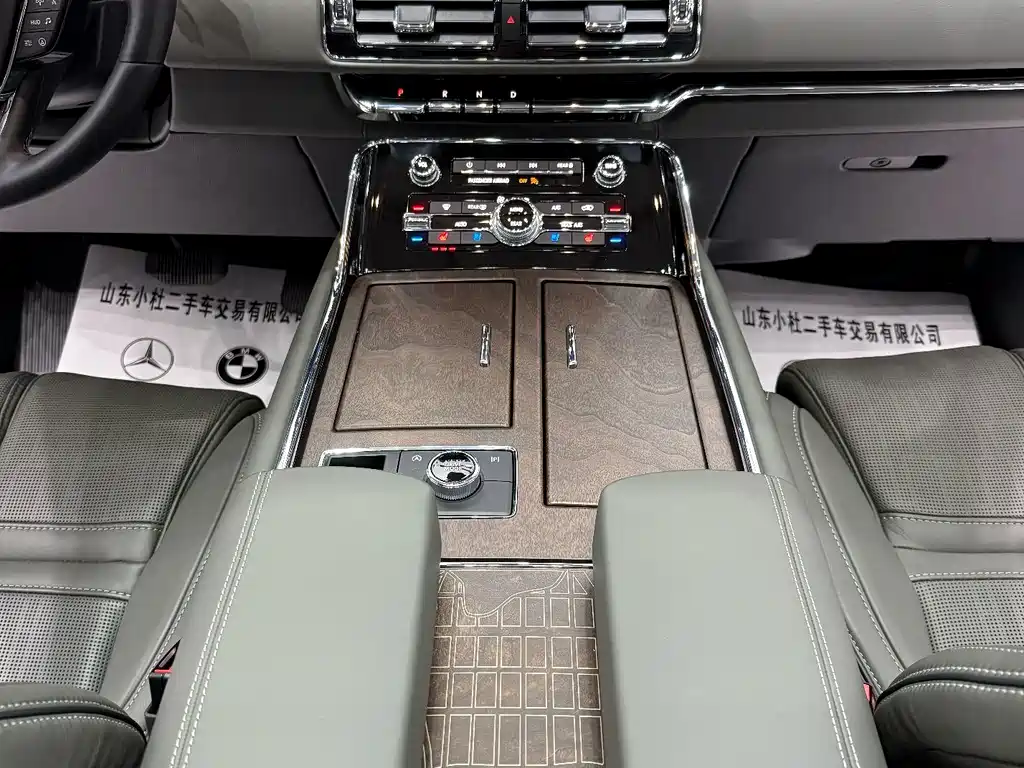 Lincoln Navigator — миниатюра 6