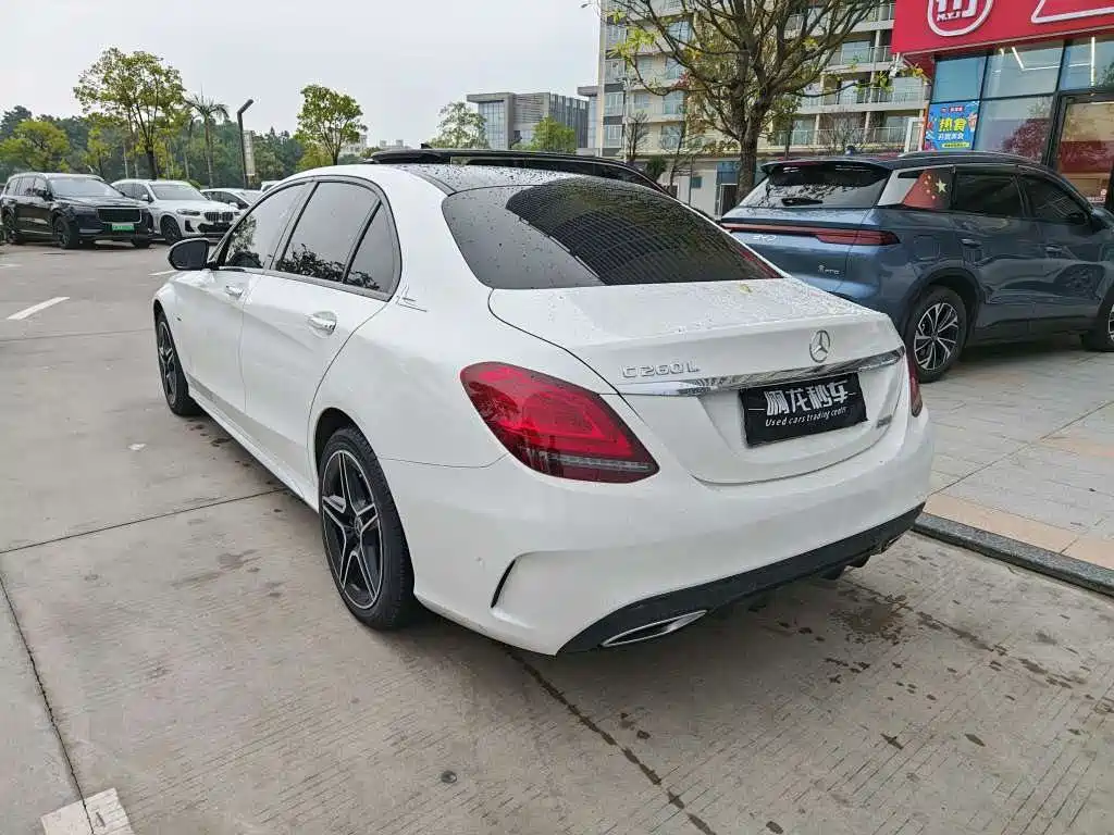 MERCEDES-BENZ C CLASS