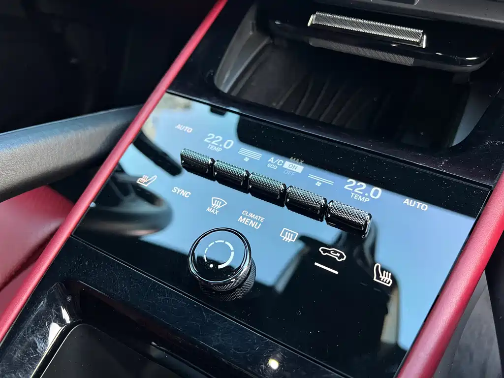 Porsche Cayenne — миниатюра 18