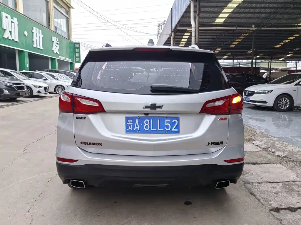 Chevrolet Equinox — миниатюра 5