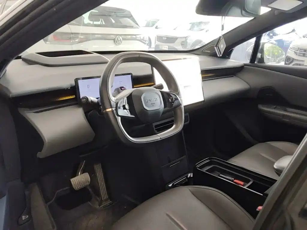 Lynk & Co Z20 — миниатюра 10