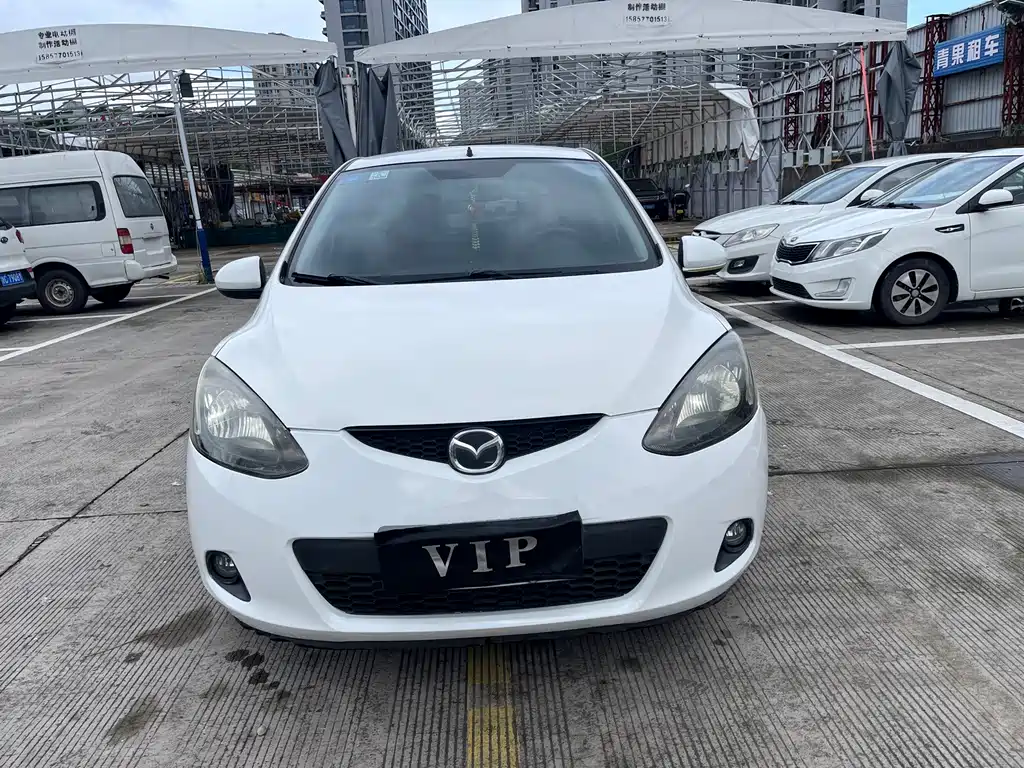 Mazda 2 — миниатюра 2
