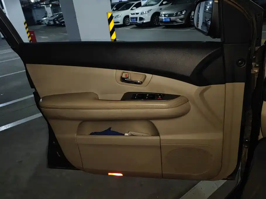 BYD S6 — миниатюра 7