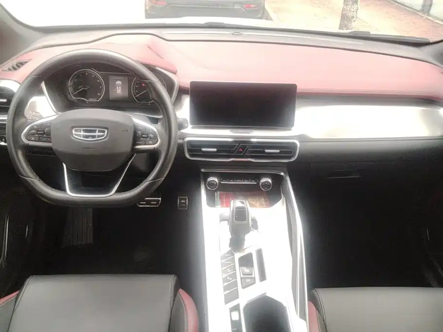 Geely Binyue — миниатюра 12