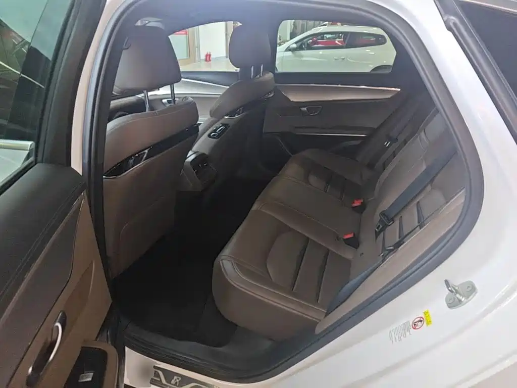 BYD Han — миниатюра 17