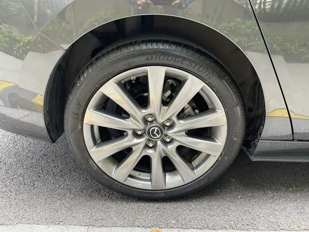 Mazda 3 Axela — миниатюра 10