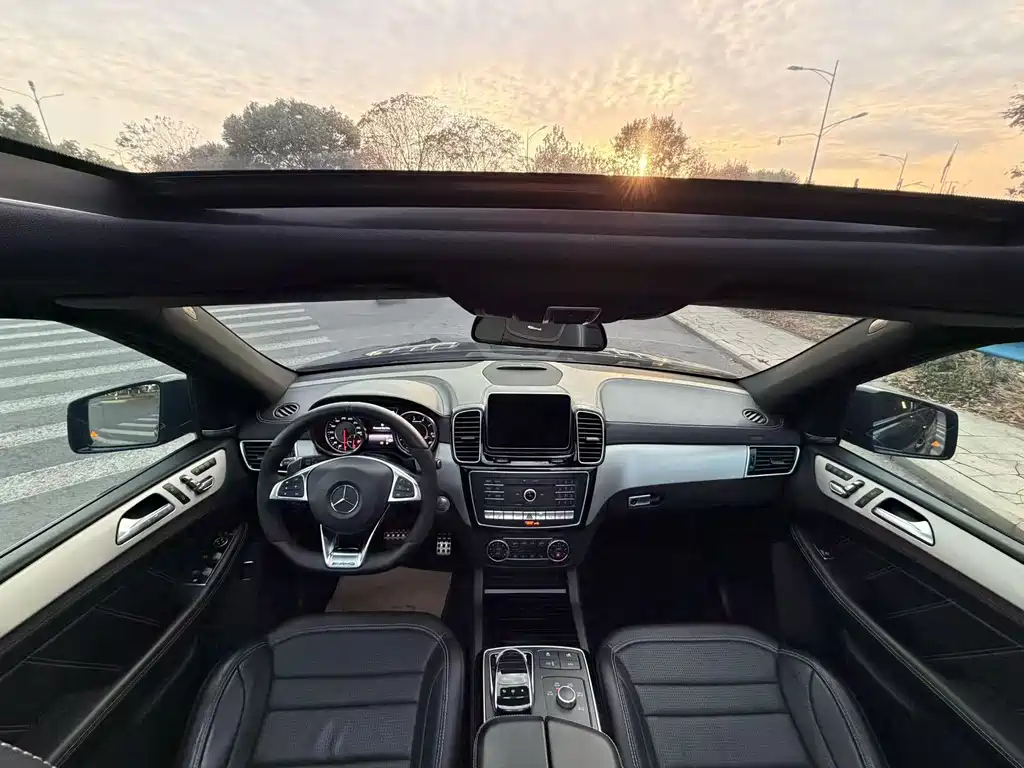 MERCEDES-BENZ GLE AMG