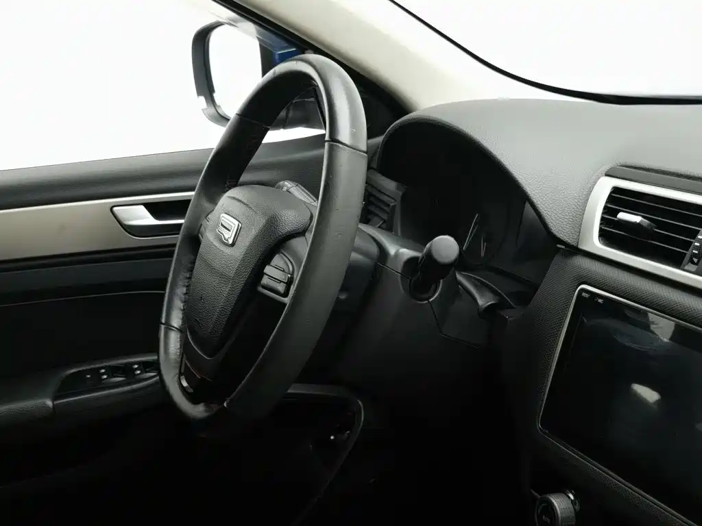 Qoros Qoros 5 — миниатюра 22