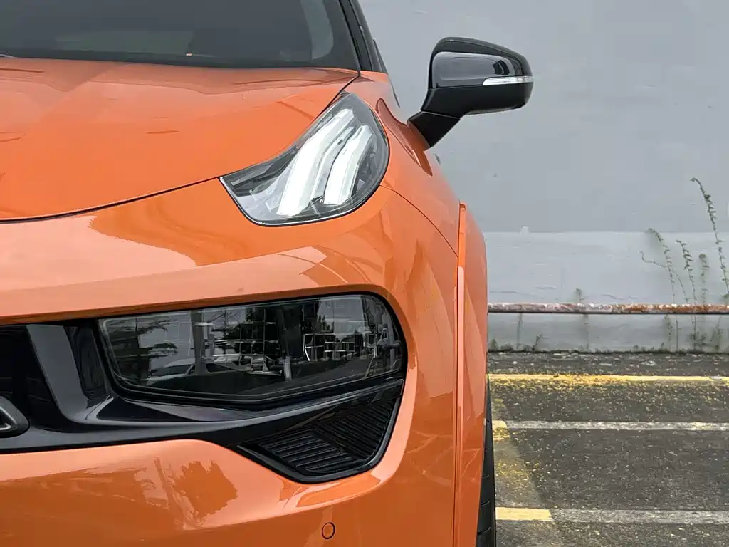 Lynk & Co 02 Hatchback — миниатюра 7