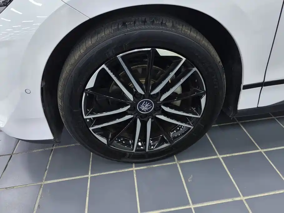 BYD Qin L — миниатюра 6