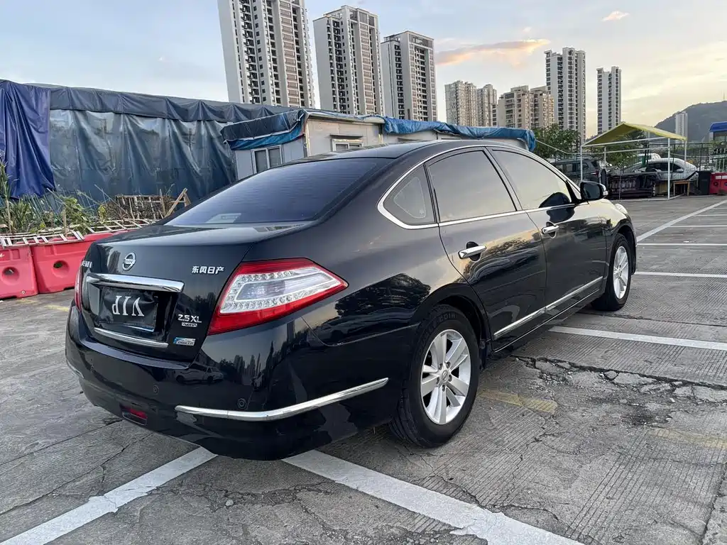 Nissan Teana — миниатюра 5
