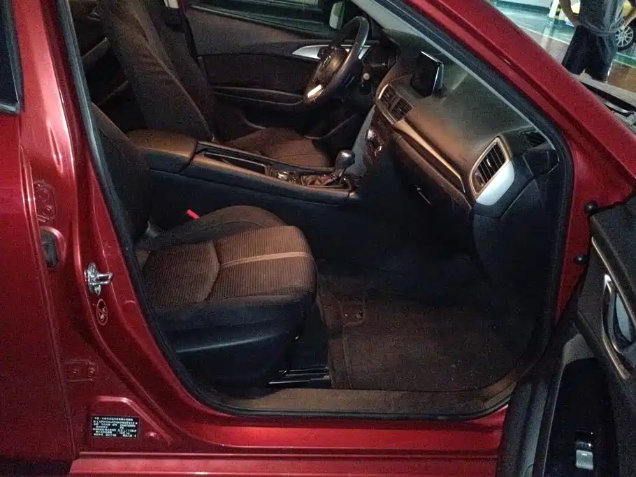 Mazda 3 Axela — миниатюра 8