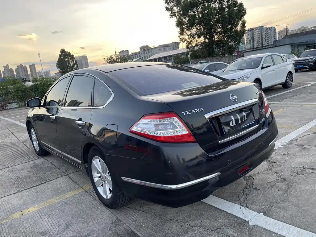 Nissan Teana — миниатюра 8