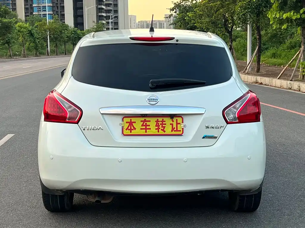Nissan Tiida — миниатюра 6