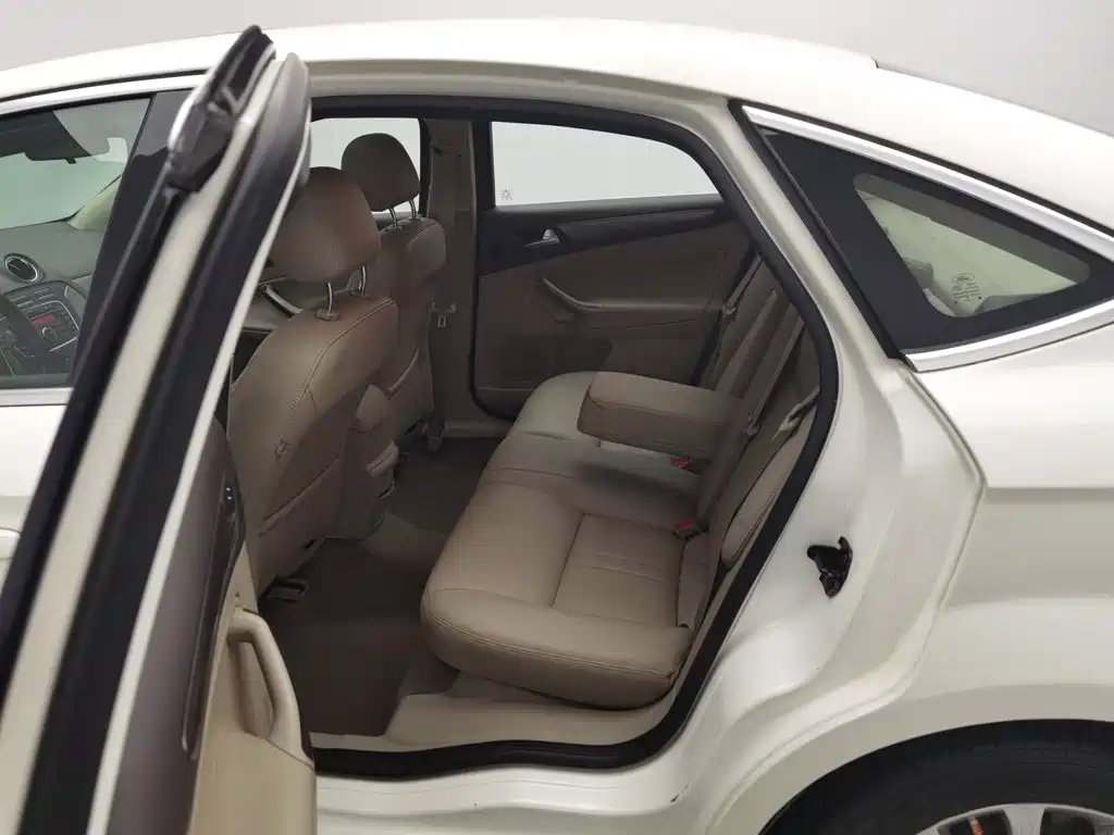 Ford Mondeo Zhisheng — миниатюра 15