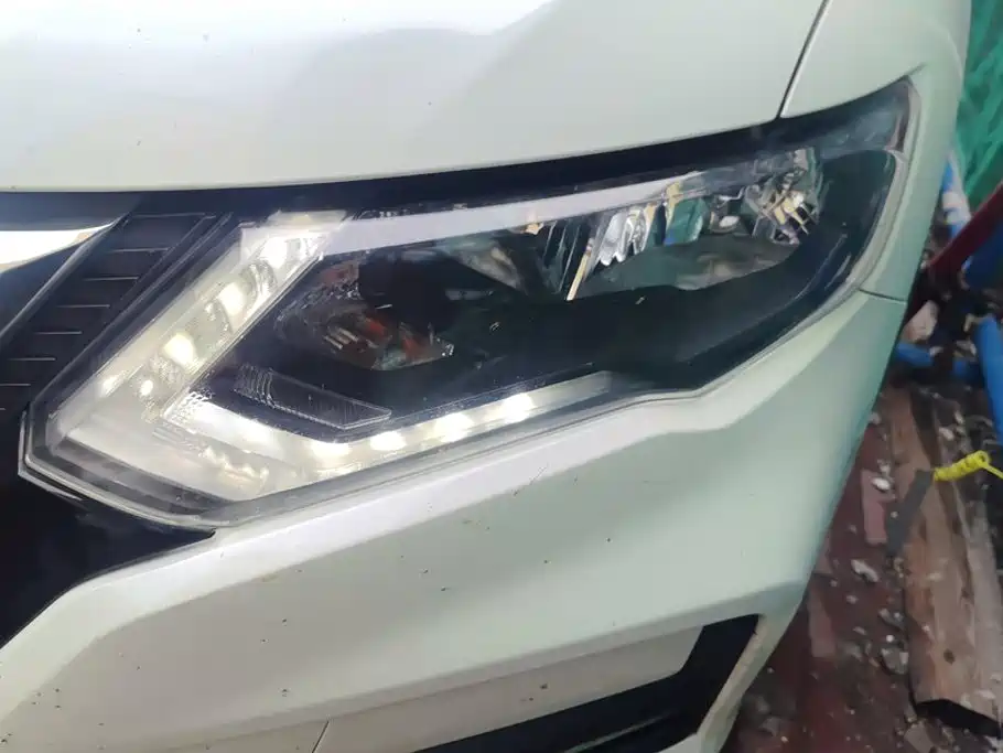 Nissan X-Trail — миниатюра 5