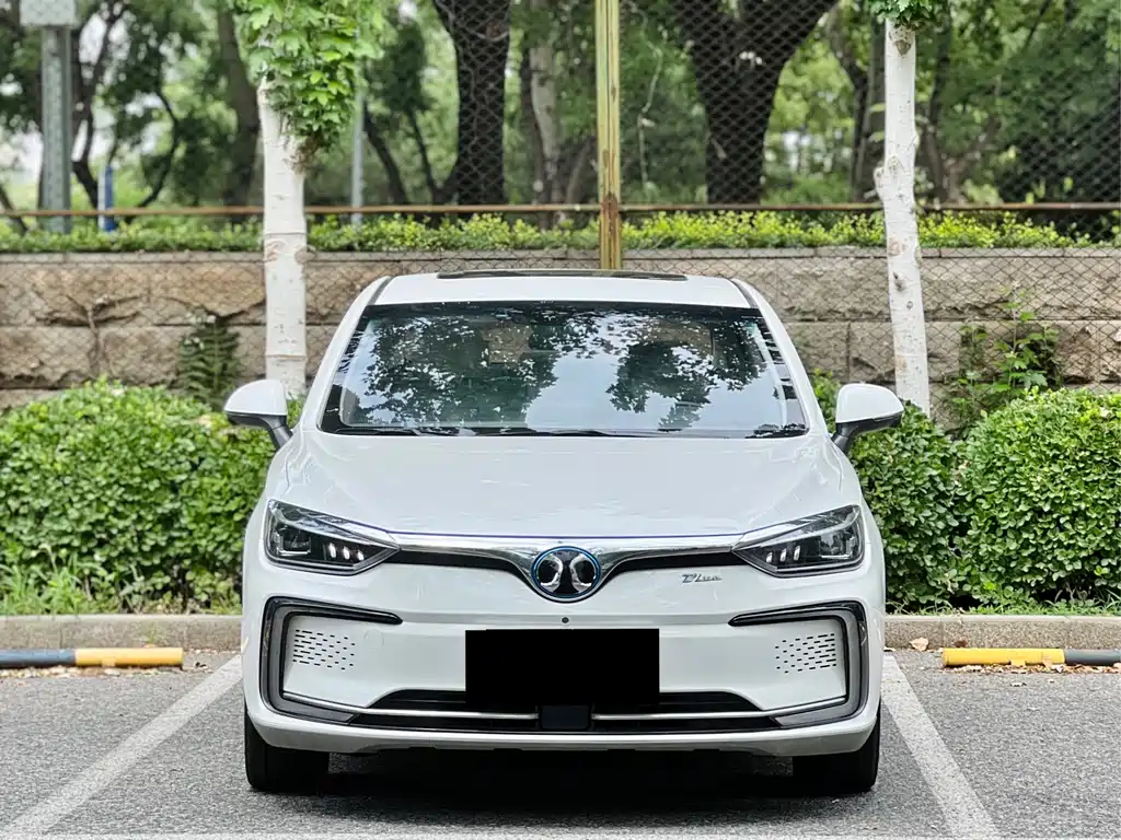 BAIC EU5 2018 R500