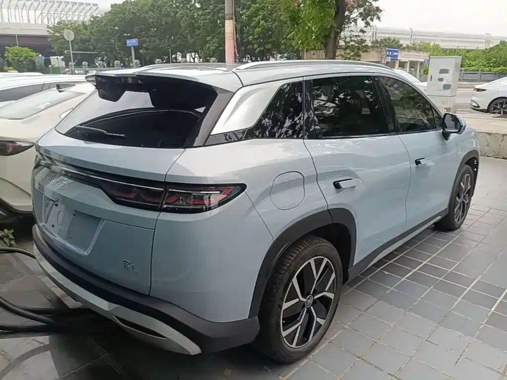 BYD L DM-i — миниатюра 7