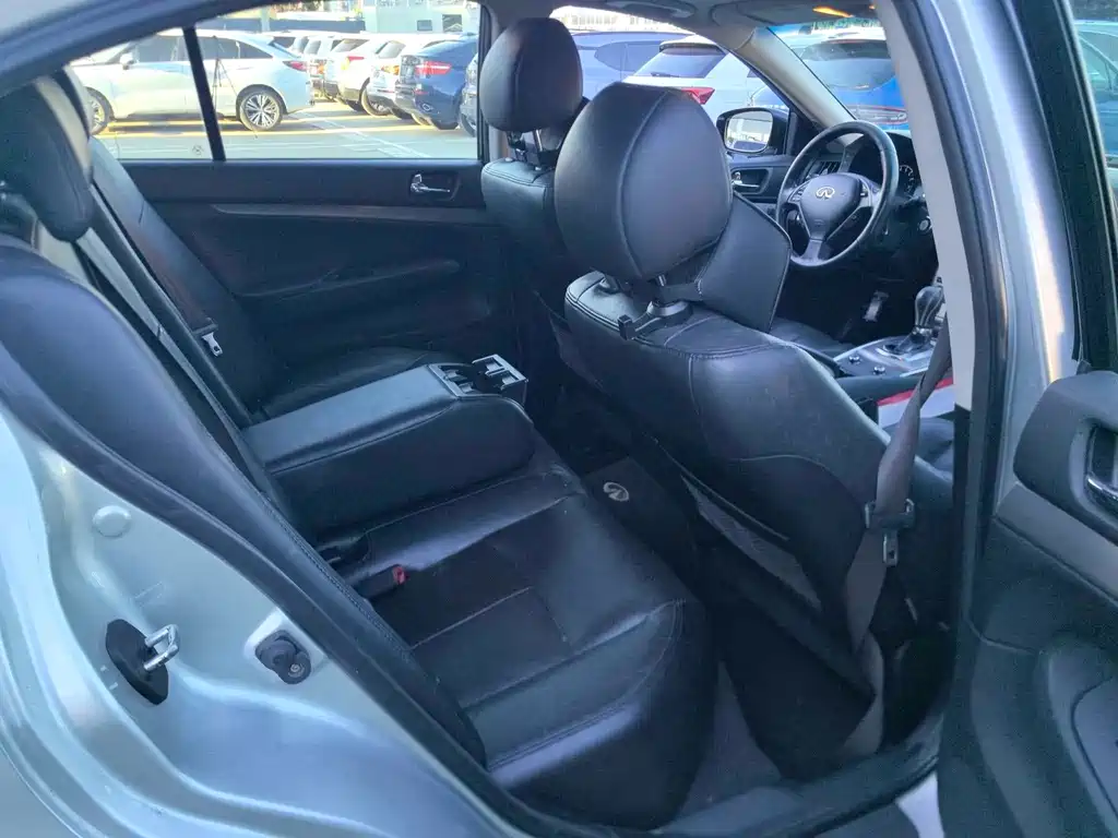Infiniti G — миниатюра 15