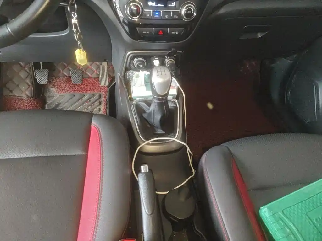 Changan CS15 — миниатюра 7